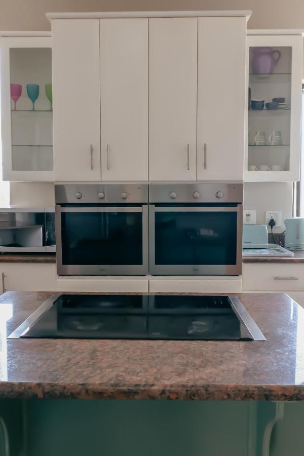 Ocean Rocks Villa, Umhlanga Villa *