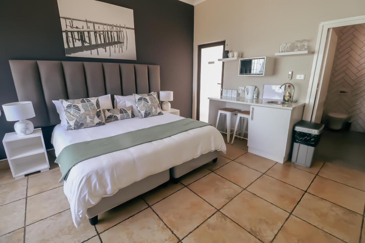 Ocean Rocks Villa, Umhlanga Villa *
